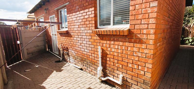 2 Bedroom Property for Sale in Noordhoek Free State